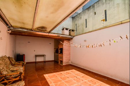 Casa à venda com 140m², 3 quartos e 4 vagasQuintal