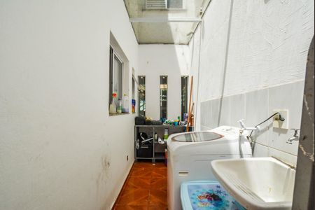 Casa à venda com 140m², 3 quartos e 4 vagasÁrea de Serviço