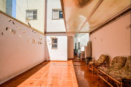 Casa à venda com 140m², 3 quartos e 4 vagasQuintal