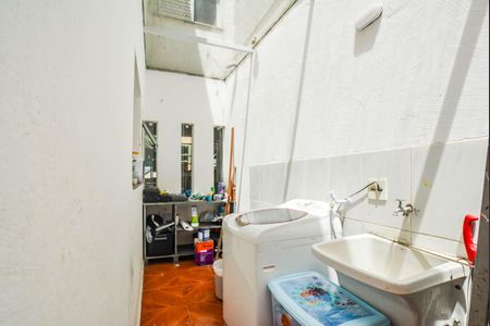Casa à venda com 140m², 3 quartos e 4 vagasÁrea de Serviço