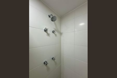 Studio para alugar com 26m², 0 quarto e sem vaga Studio para alugar com 26m², 0 quarto e sem vagaBanheiro