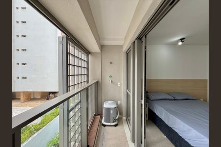 Studio para alugar com 26m², 0 quarto e sem vaga Studio para alugar com 26m², 0 quarto e sem vagaSacada