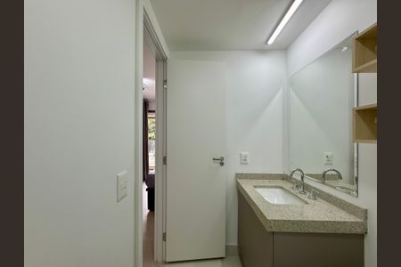 Studio para alugar com 26m², 0 quarto e sem vaga Studio para alugar com 26m², 0 quarto e sem vagaBanheiro