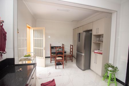 Apartamento para alugar com 224m², 4 quartos e 6 vagas Apartamento para alugar com 224m², 4 quartos e 6 vagasCozinha