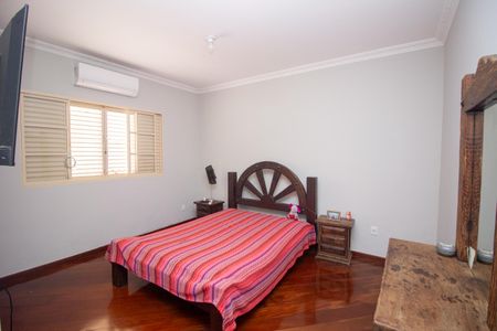 Apartamento para alugar com 224m², 4 quartos e 6 vagas Apartamento para alugar com 224m², 4 quartos e 6 vagasSuite