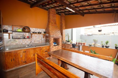 Apartamento para alugar com 224m², 4 quartos e 6 vagas Apartamento para alugar com 224m², 4 quartos e 6 vagasChurrasqueira