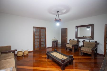 Apartamento para alugar com 224m², 4 quartos e 6 vagas Apartamento para alugar com 224m², 4 quartos e 6 vagasSala 1