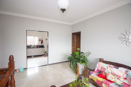 Apartamento para alugar com 224m², 4 quartos e 6 vagas Apartamento para alugar com 224m², 4 quartos e 6 vagasSala 2