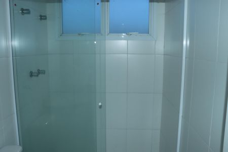 Casa de condomínio para alugar com 202m², 3 quartos e 3 vagasBanheiro do Quarto 3