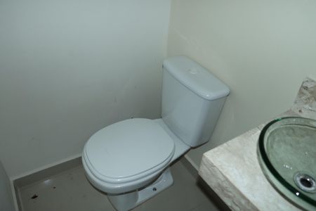 Casa de condomínio para alugar com 202m², 3 quartos e 3 vagasLavabo