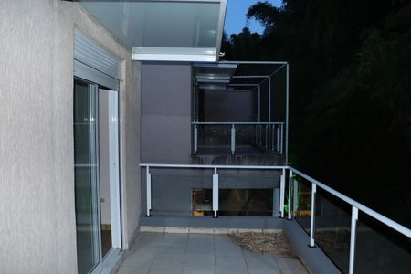 Casa de condomínio para alugar com 202m², 3 quartos e 3 vagasQuarto 1