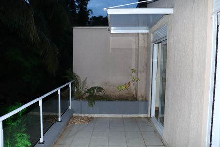 Casa de condomínio para alugar com 202m², 3 quartos e 3 vagasQuarto 1