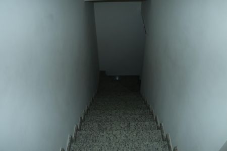 Casa de condomínio para alugar com 202m², 3 quartos e 3 vagasEscada