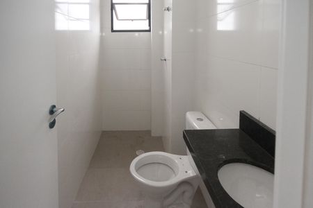 Apartamento para alugar com 39m², 2 quartos e sem vaga Apartamento para alugar com 39m², 2 quartos e sem vagaBanheiro