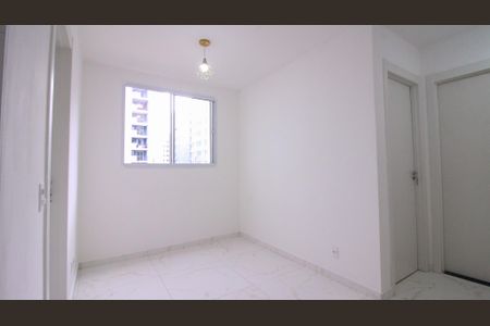 Apartamento para alugar com 36m², 2 quartos e sem vaga