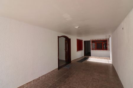 Casa para alugar com 400m², 5 quartos e 8 vagasQuintal