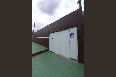 Casa para alugar com 400m², 5 quartos e 8 vagasFachada 