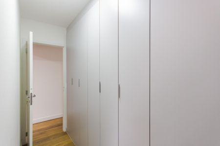 Apartamento à venda com 96m², 3 quartos e 2 vagas Apartamento à venda com 96m², 3 quartos e 2 vagasSuíte 2