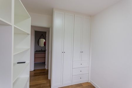 Apartamento à venda com 96m², 3 quartos e 2 vagas Apartamento à venda com 96m², 3 quartos e 2 vagasQuarto