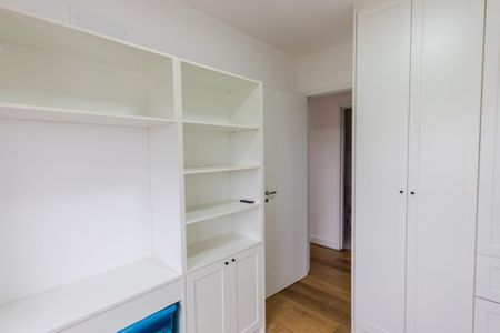 Apartamento à venda com 96m², 3 quartos e 2 vagas Apartamento à venda com 96m², 3 quartos e 2 vagasQuarto
