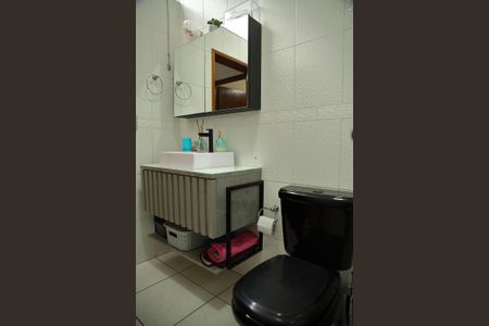 Casa à venda com 123m², 2 quartos e 1 vagaBanheiro Social