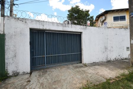 Casa à venda com 200m², 3 quartos e 2 vagasFachada / Placa