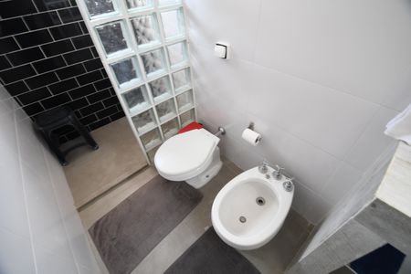 Casa à venda com 200m², 3 quartos e 2 vagasBanheiro Suíte