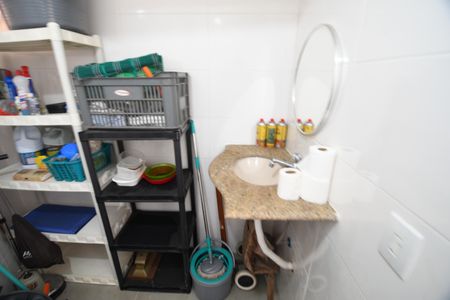 Casa à venda com 200m², 3 quartos e 2 vagasBanheiro de serviço