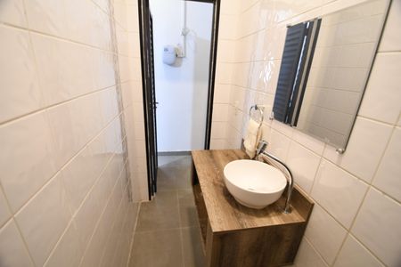 Casa à venda com 200m², 3 quartos e 2 vagasLavabo