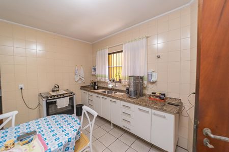 Casa à venda com 84m², 3 quartos e 2 vagasCozinha
