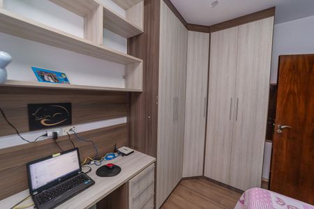 Casa à venda com 84m², 3 quartos e 2 vagasQuarto 3