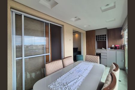 Apartamento para alugar com 186m², 3 quartos e 3 vagasVaranda 