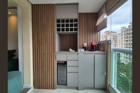 Apartamento para alugar com 186m², 3 quartos e 3 vagasVaranda 