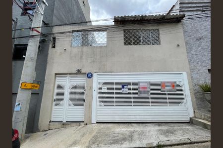 Casa à venda com 141m², 2 quartos e 2 vagasFachada