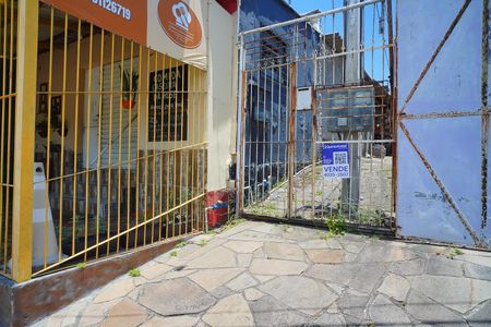 Fachada  de casa à venda com 3 quartos, 300m² em Jardim Ypu, Porto Alegre