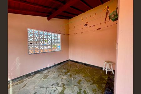 Casa à venda com 118m², 2 quartos e 2 vagasQuintal