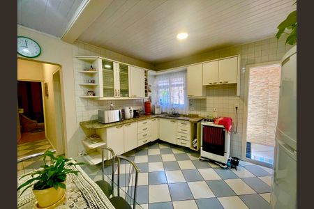 Casa à venda com 118m², 2 quartos e 2 vagasCozinha