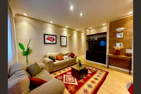 Sala de casa à venda com 2 quartos, 118m² em Vila Galvão, Guarulhos