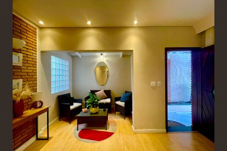 Sala de casa à venda com 2 quartos, 118m² em Vila Galvão, Guarulhos