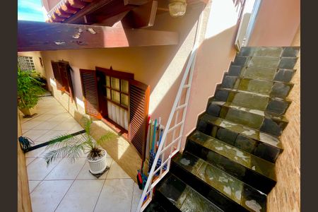 Casa à venda com 118m², 2 quartos e 2 vagasÁrea externa