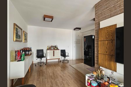 Apartamento à venda com 94m², 3 quartos e 2 vagas Apartamento à venda com 94m², 3 quartos e 2 vagasSala