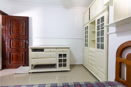 Casa à venda com 495m², 4 quartos e 2 vagasQuarto 1