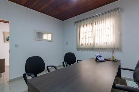 Casa à venda com 495m², 4 quartos e 2 vagasQuarto 4