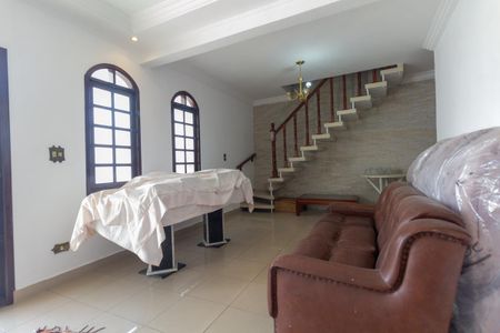 Casa à venda com 495m², 4 quartos e 2 vagasSala