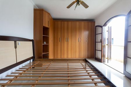 Casa à venda com 495m², 4 quartos e 2 vagasQuarto 2