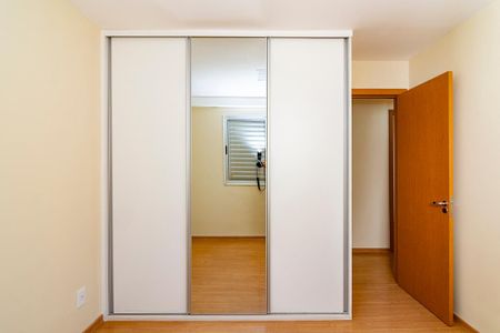 Apartamento à venda com 233m², 4 quartos e 3 vagasQuarto 4