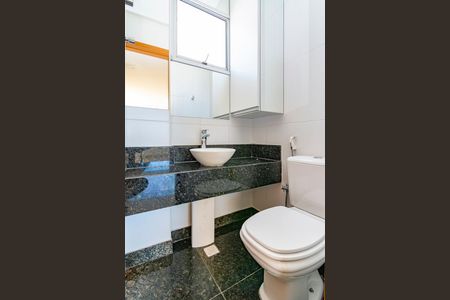 Apartamento à venda com 233m², 4 quartos e 3 vagasLavabo 