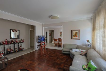 Apartamento à venda com 4 quartos, 200m² em Lourdes, Belo Horizonte
