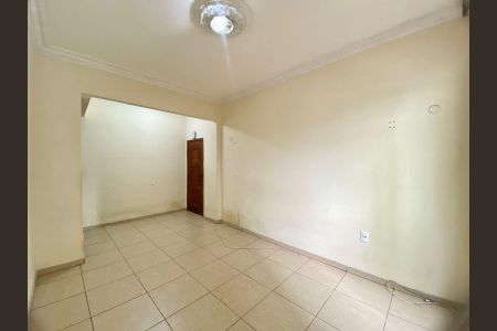 Casa para alugar com 86m², 3 quartos e sem vaga Casa para alugar com 86m², 3 quartos e sem vagaSala