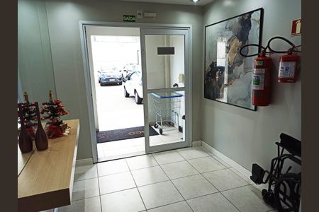 Apartamento para alugar com 34m², 2 quartos e 1 vagaHall de entrada